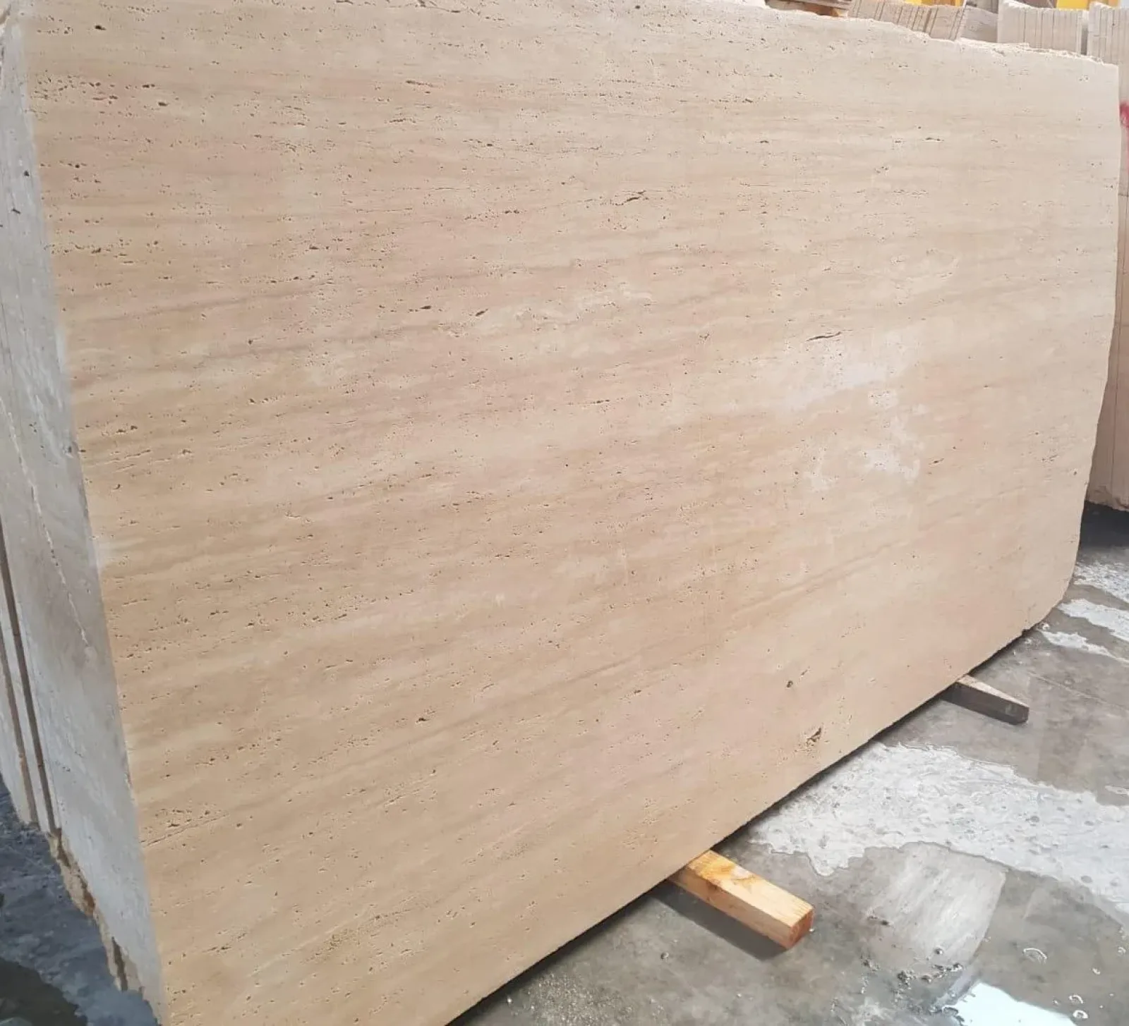 Light Travertine Supplier from Turkey | Clean Beige Stone